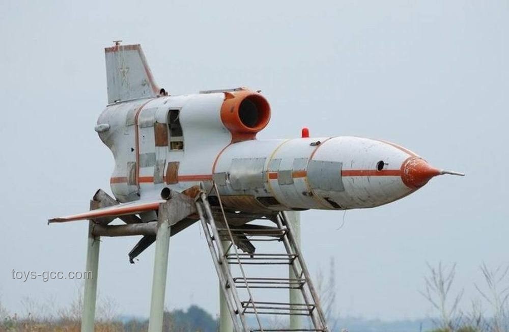 乌克兰袭击俄轰炸机基地画面曝光：应对与预防策略